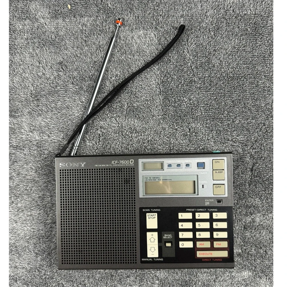 Vintage Sony ICF-7600D Portable World Band Receiver FM LW MW SW Radio Japan Gray
